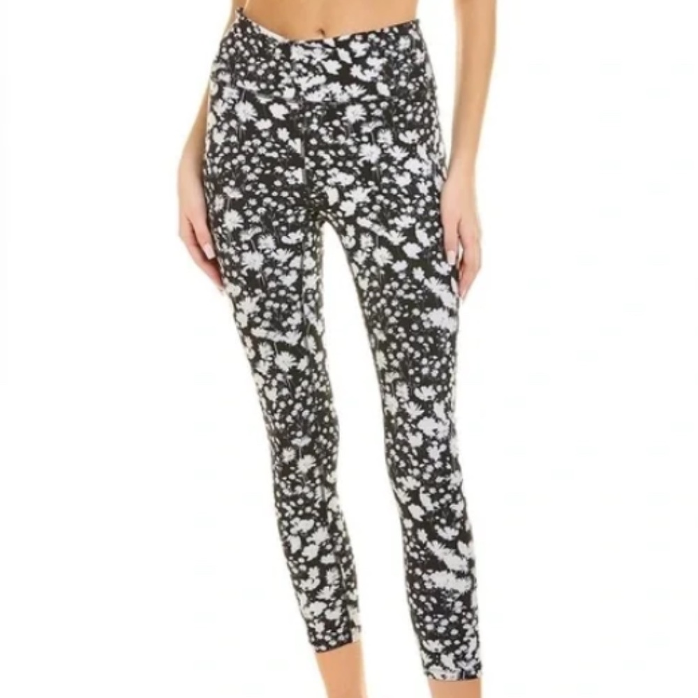 Free People Movement Lose Control Print Leggings NWOT sz sm